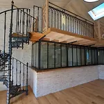 Loft Lumineux Avec Cuisine Equipee Et Circuits Truffes - Centre-ville - Fr-1-653-248 * Jarnac