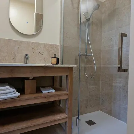 Loft Lumineux Avec Cuisine Equipee Et Circuits Truffes - Centre-ville - Fr-1-653-248 Apartment Jarnac